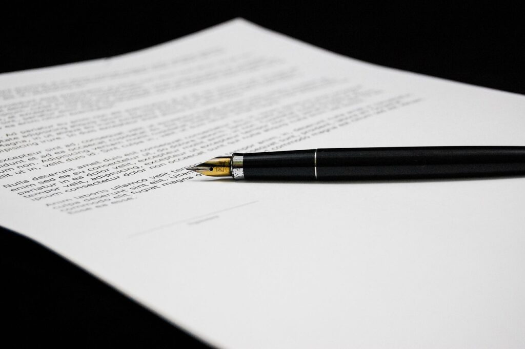 文档、协议、签字 Document agreement signing.