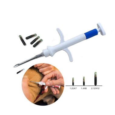 ISO国际宠物微芯片和无菌注射器 ISO universal pet microchip with syringe.